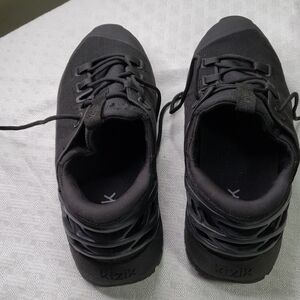 Kizik Wasatch Hands-Free Blackout Mens 11